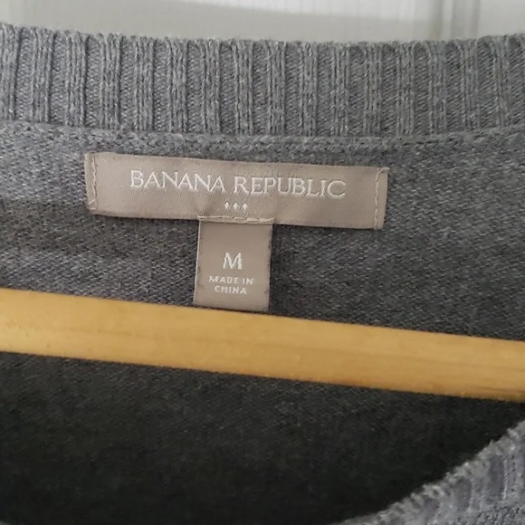 Banana Republic womens sweater - Picture 2 of 7